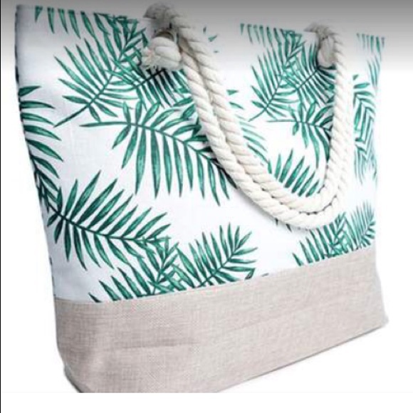 Handbags - NEW w/TAG TOTE BAG TRAVEL SHOPPING POOL BEACH